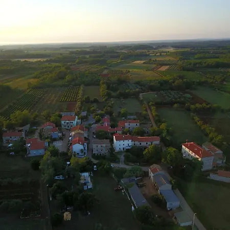 The Village Apartment Novigrad (Istria)